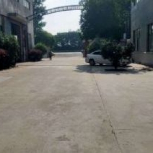 武进区洛阳镇1300平米标准单层带行车厂房