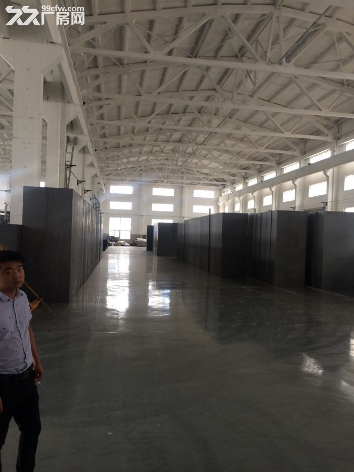 武进区洛阳镇2000平方标准机械车间出租带10吨行车可分租近232省道-图2