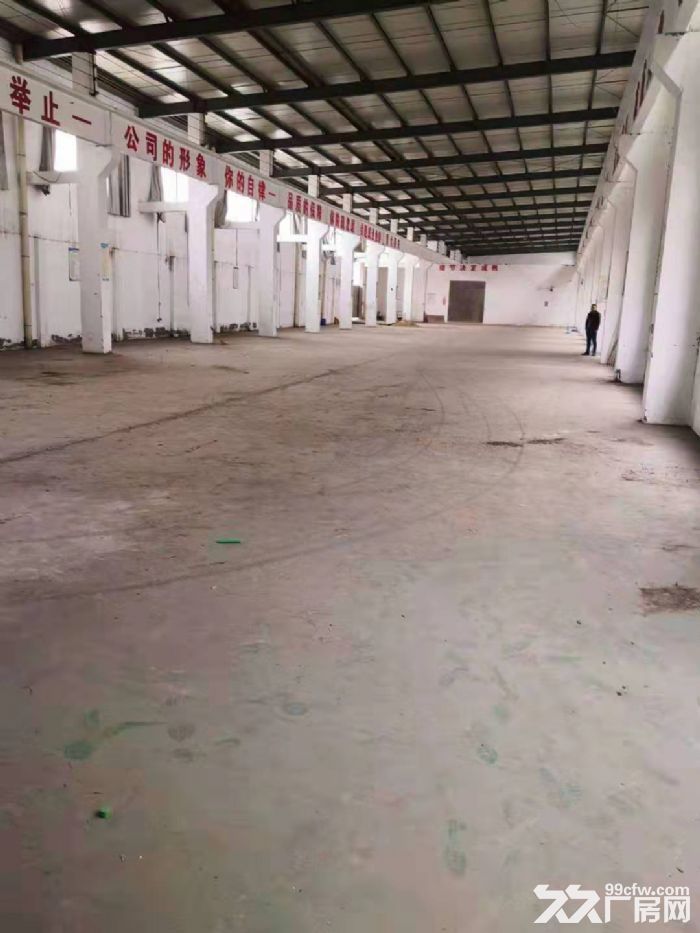 出租武进区前黄工业集中区1300平方单层机械车间可架行车