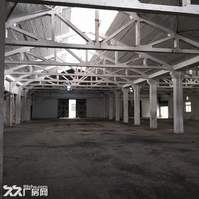 出租武进区礼嘉镇1650平方独门独院单层车间带办公