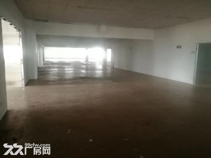 厂家直租三井河海路260平厂房仓库三楼有货梯